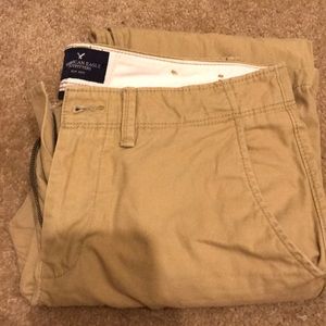 Men’s American eagle chinos